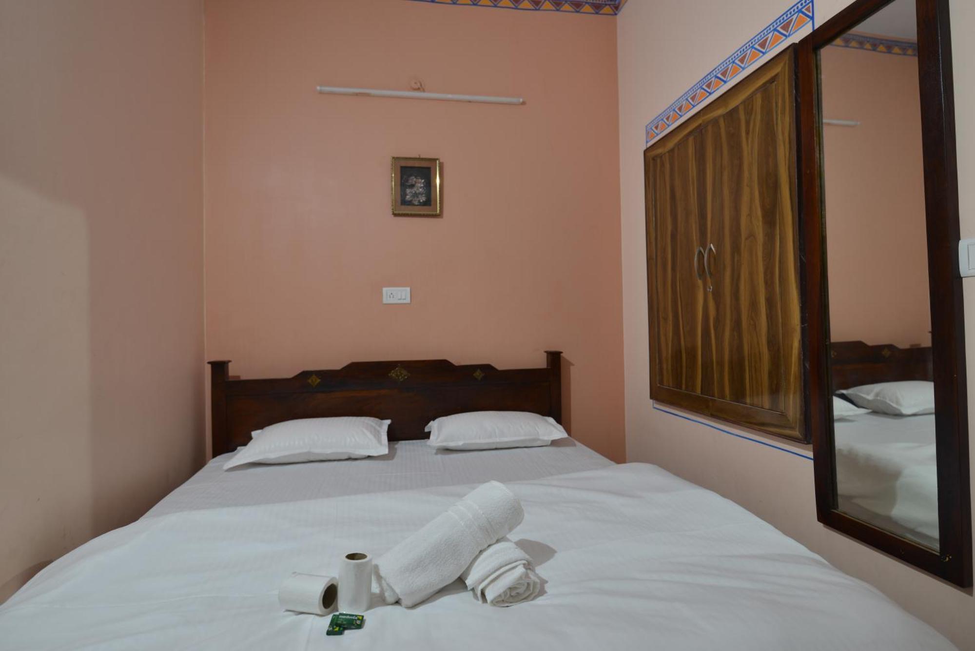 Hotel Bawarri Haveli Джодхпур Экстерьер фото